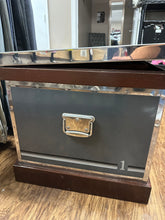 Load image into Gallery viewer, McGuinn trunk
