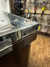 Load image into Gallery viewer, McGuinn trunk
