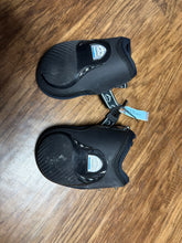 Load image into Gallery viewer, Veredus Hind Boots
