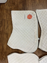 Load image into Gallery viewer, (4) Hermes White U25 pads
