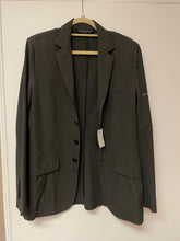 Load image into Gallery viewer, Mens 38 CA
